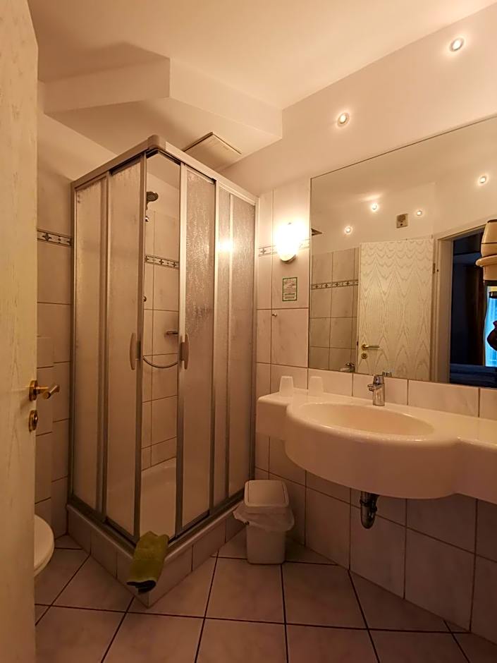 Hotel Bördehof, direkt an der A2 & A14, Restaurant, Tagung, individuell