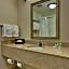 Holiday Inn Hotel & Suites Bakersfield