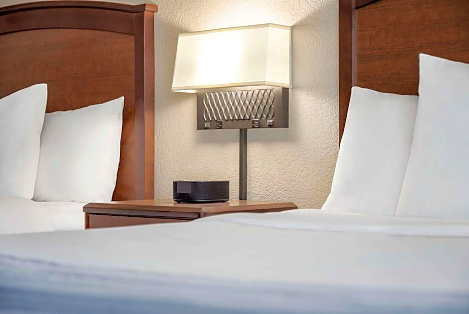 AmericInn by Wyndham Roseau