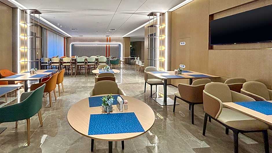 Holiday Inn Express Dandong City Center By IHG