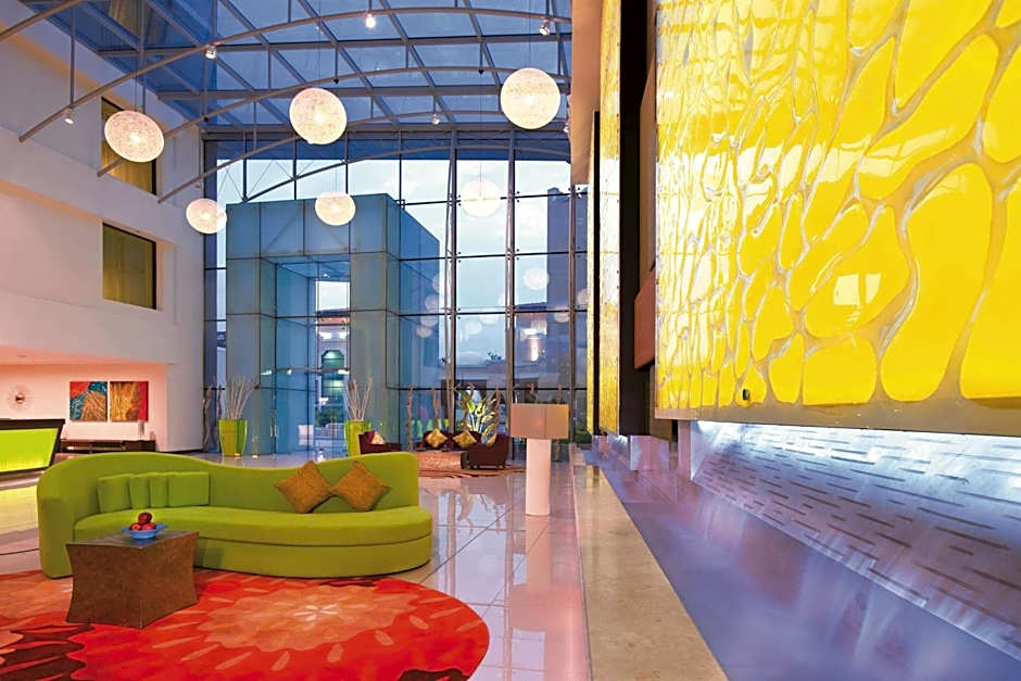 Traders Hotel, Abu Dhabi