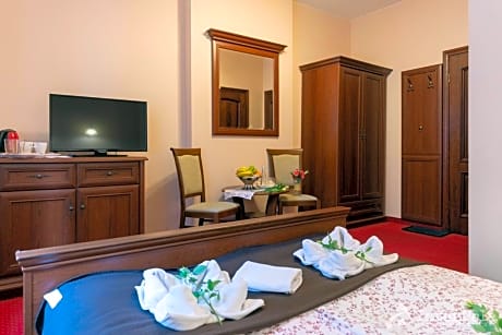 Queen Room with Balcony