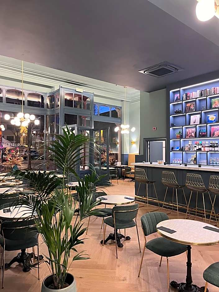 Hotel Le Parisien