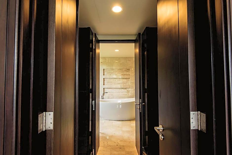 Luxury Apartment at AYANA Residences