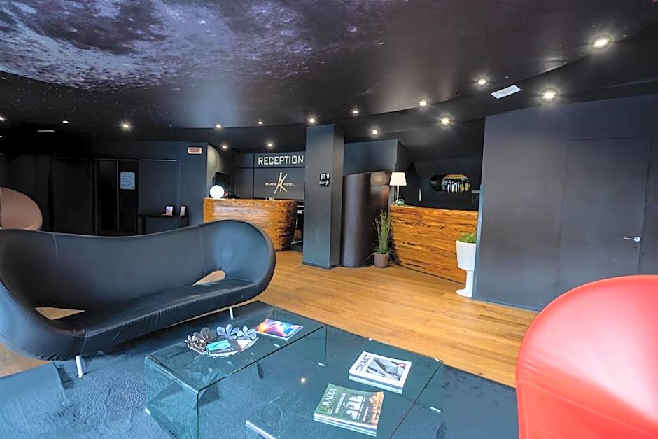Black Hotel