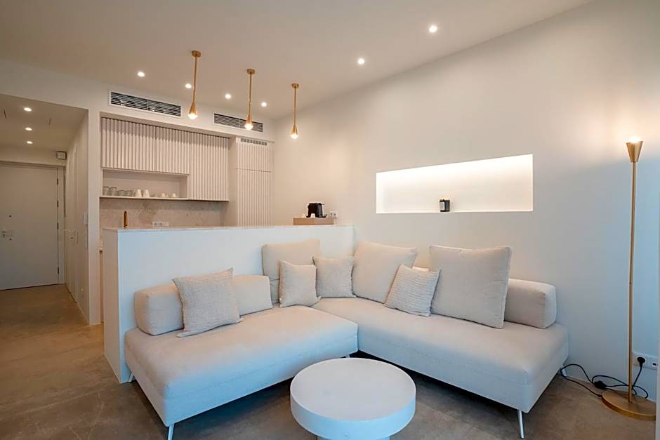 Gialova Hills 8 - Luxury Apartments with Pool