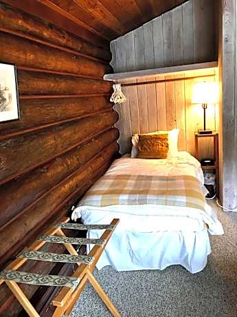 Double Room with Balcony (3 Adults)