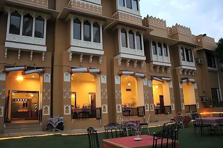 Hotel Pratap Palace