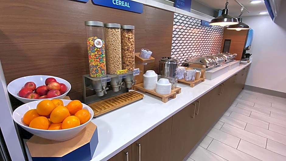 Holiday Inn Express Bluffton by IHG