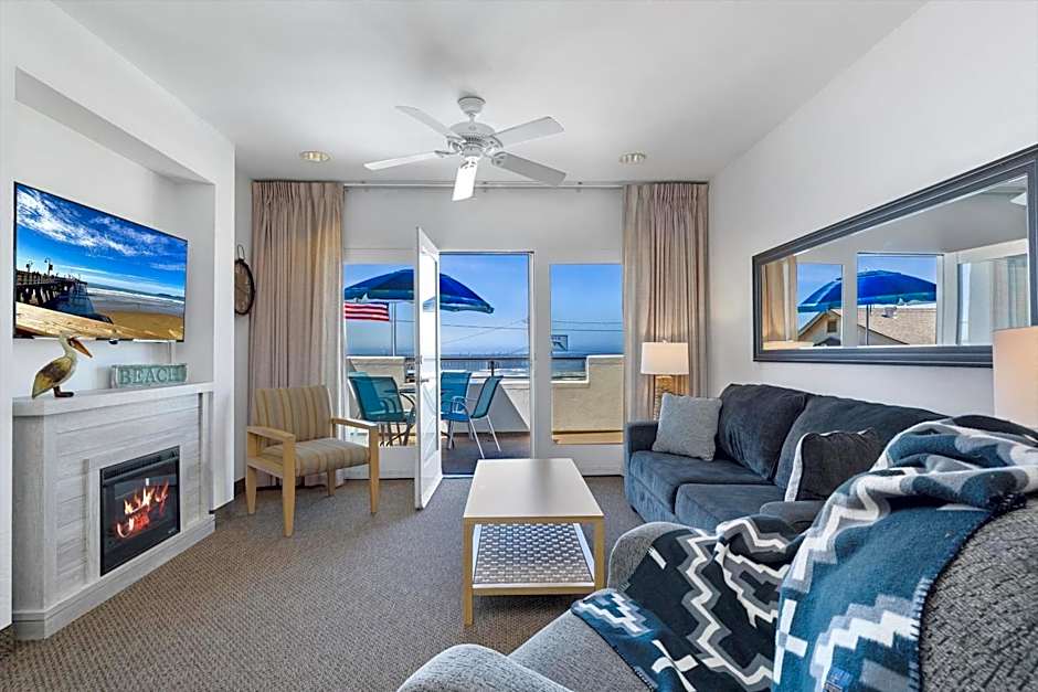 Beach House Inn & Suites