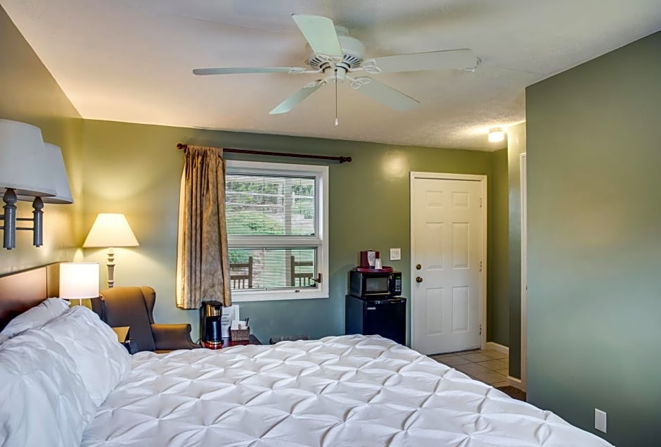 Boxwood Lodge Blowing Rock near Boone-University