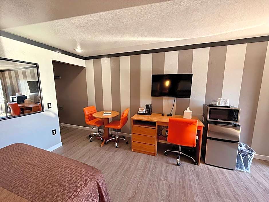 Cascade Lodge - Central Bend Retreat