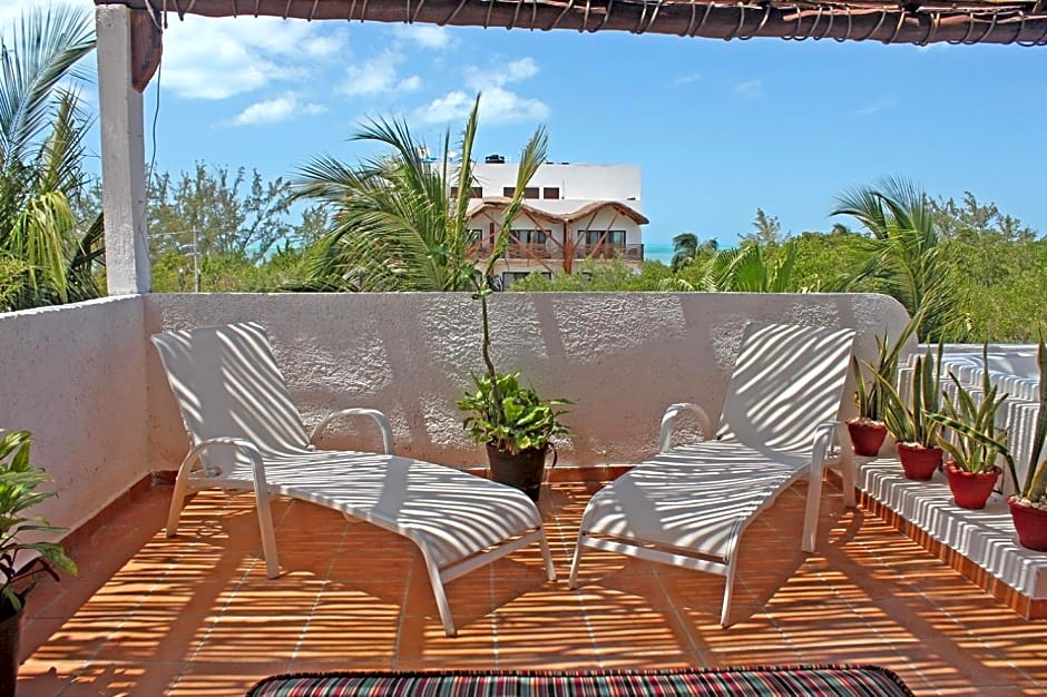 Sirenas Caribbean Rooms Holbox