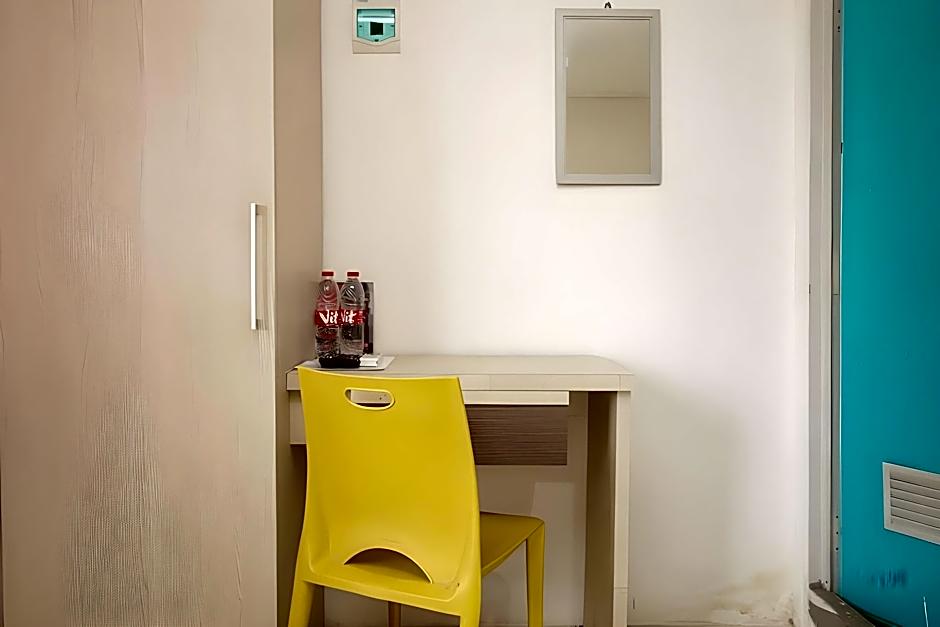 RedDoorz @ Tara Homestay Palembang