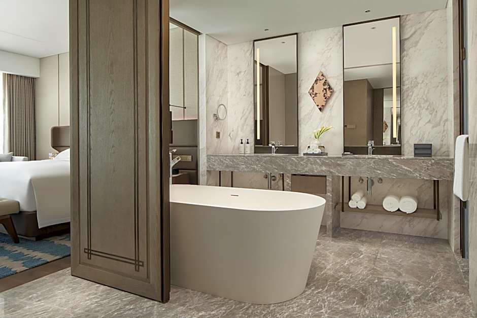 Intercontinental Zhengzhou By IHG