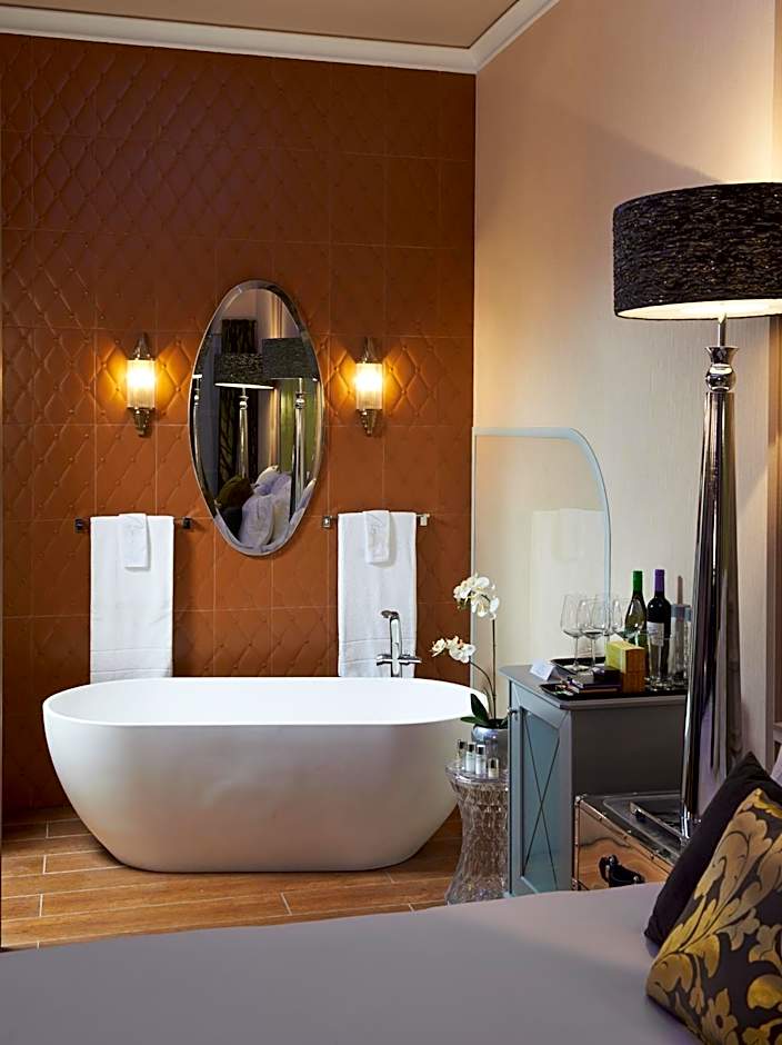 Aria Hotel Budapest by Library Hotel Collection