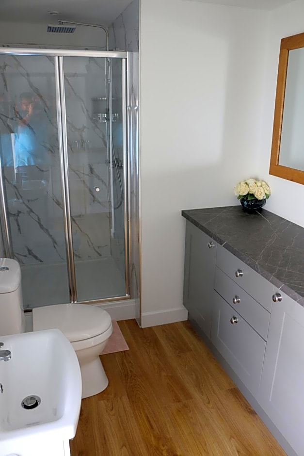 Ty Nant Little Haven