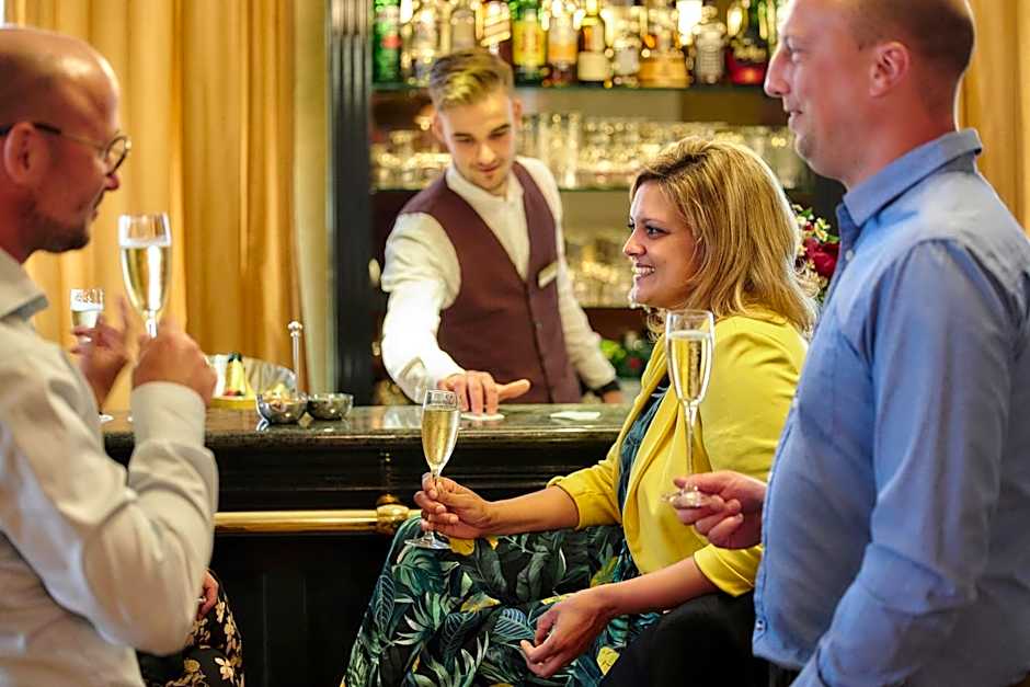 Dukes' Arches Brugge Adults only