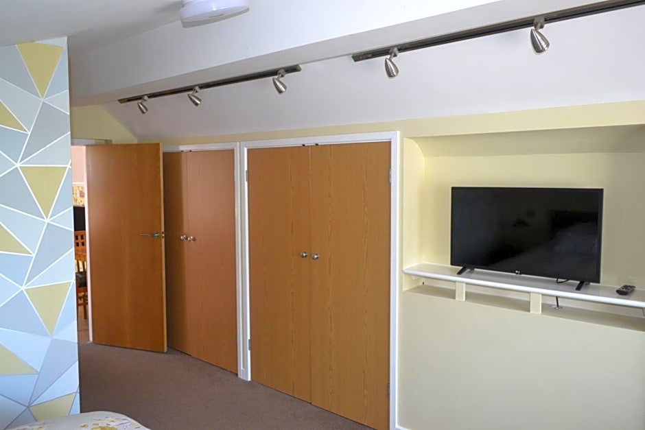 The Lawns Tea Room and B&B