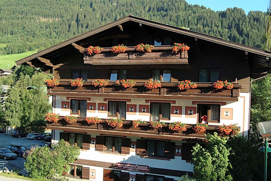 Hotel Pinzgauerhof - Inclusive Evening Dinner