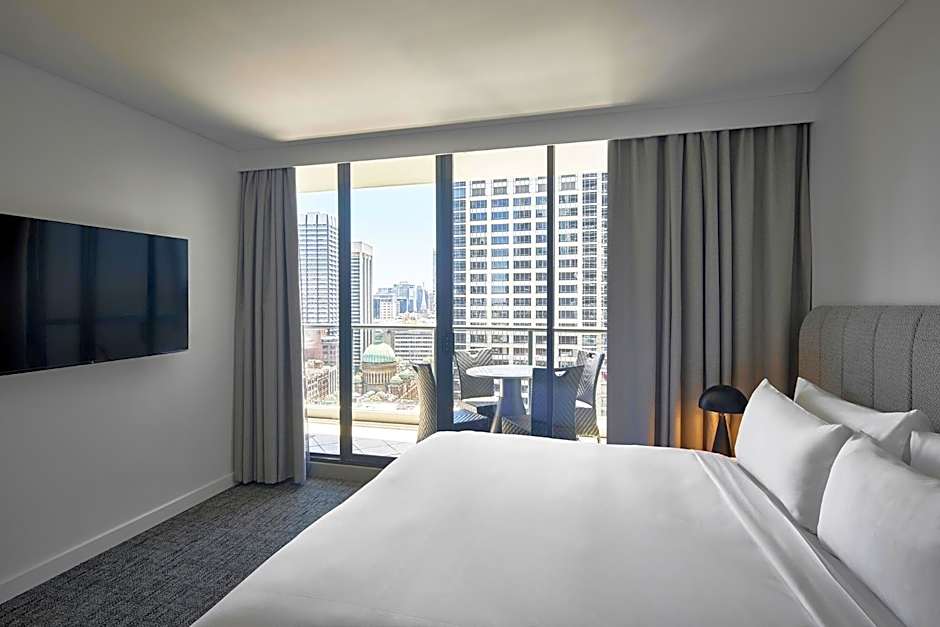 Meriton Suites Pitt Street, Sydney
