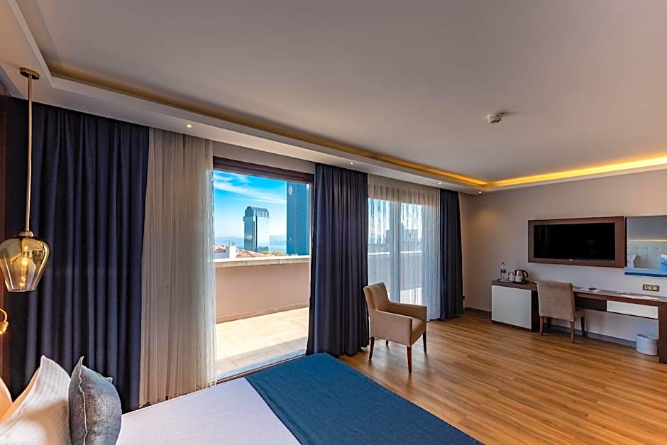 Photo 1 of 7 of Deluxe, Sea View