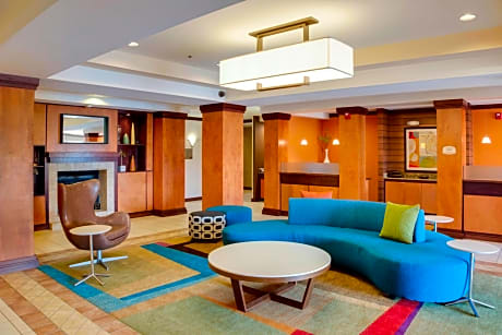 Fairfield Inn and Suites South Hill I-85