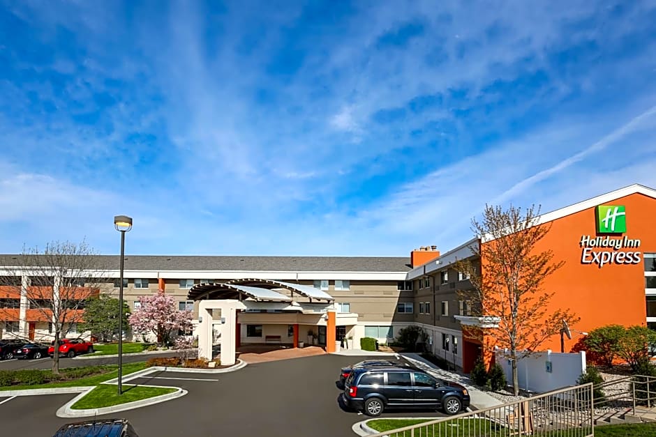 Holiday Inn Express Milwaukee - West Medical Center By IHG