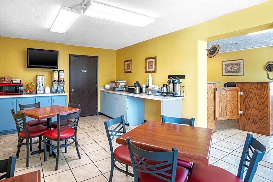 Econo Lodge near Missouri University of Science and Technology