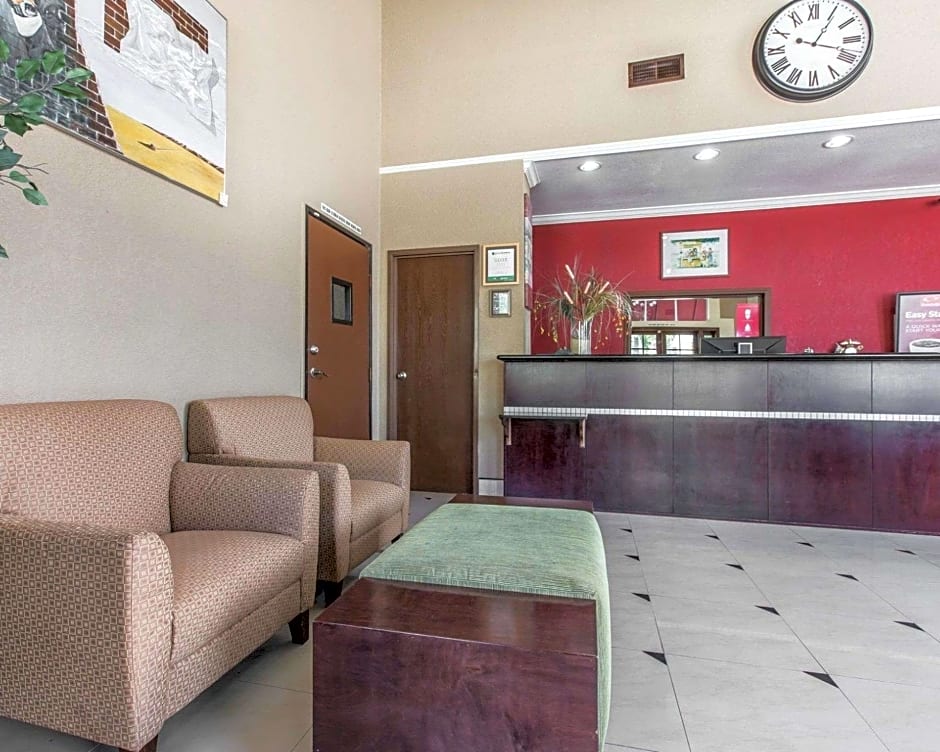 Econo Lodge Inn & Suites Fallbrook Downtown