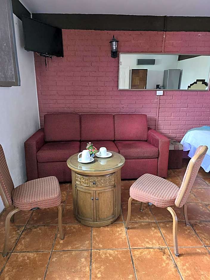 HOTEL BOUTIQUE EL VIEJO MUNDO