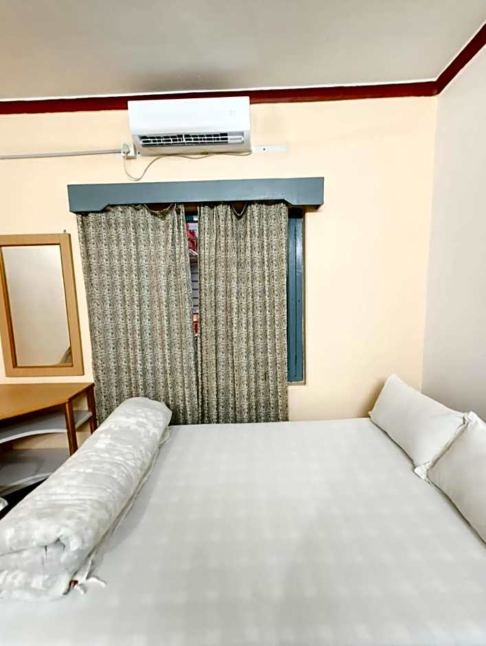 Hotel Mountain View - Lakeside Pokhara