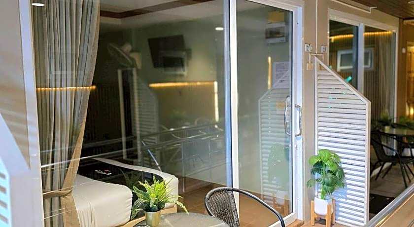 Chilli Hotel & Restaurant