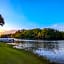 Bells Marina & Fishing Resort - Santee Lake Marion by I95 - Family Adventure, Pets on Request!