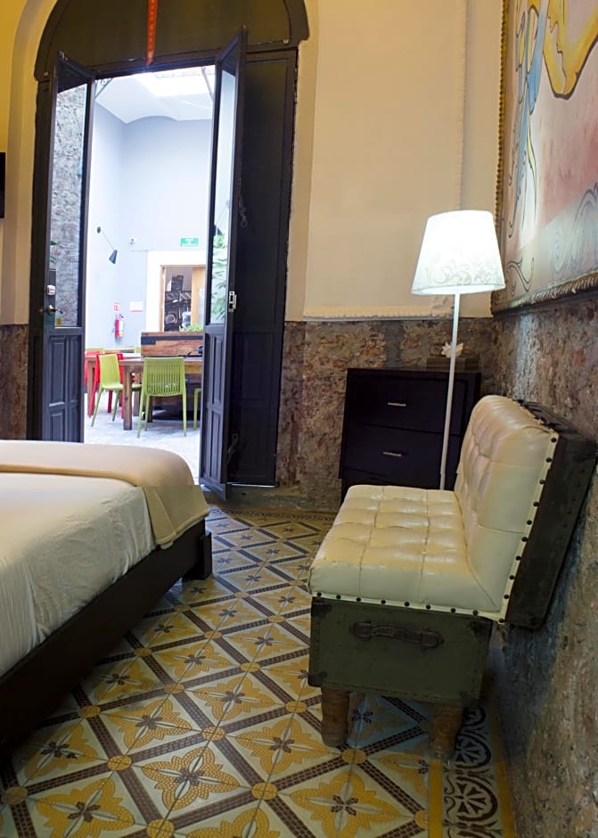Kuku Ruku Hotel