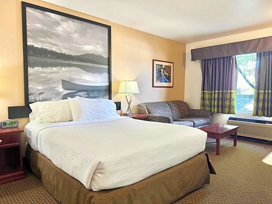 Super 8 by Wyndham High River AB