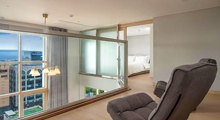 Jeju Central Park Residence