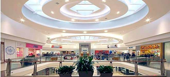 Stylish 2BR: w/free parking & streaming!