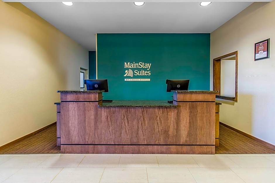 MainStay Suites Watford City - Event Center