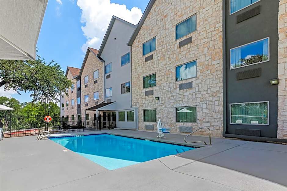 Spark by Hilton Round Rock