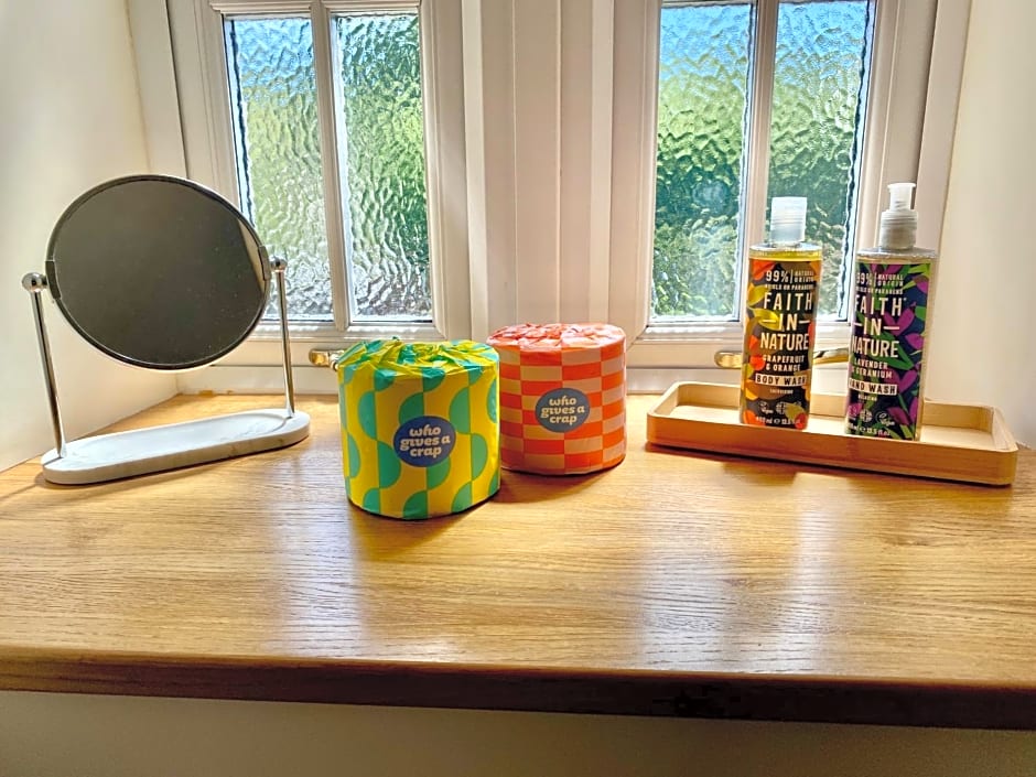 Lynwood House Bed and Breakfast