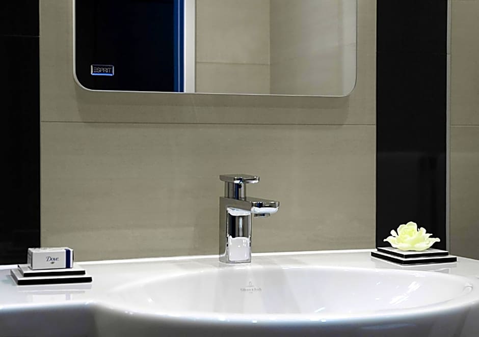 Silver Hotel & Gokart Center