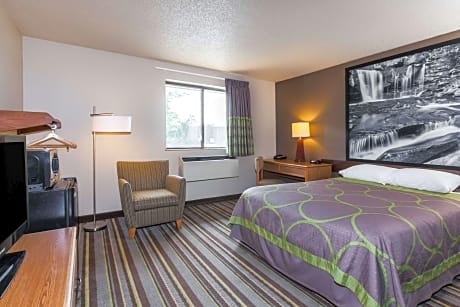 1 Queen Bed, Non-Smoking
