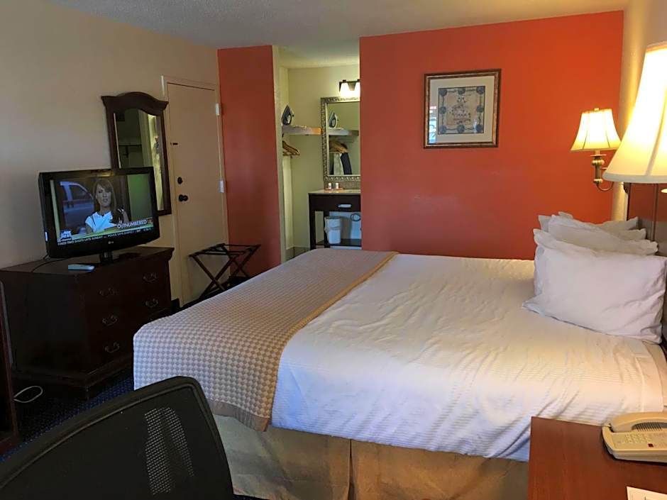Baymont by Wyndham Rocky Mount I-95