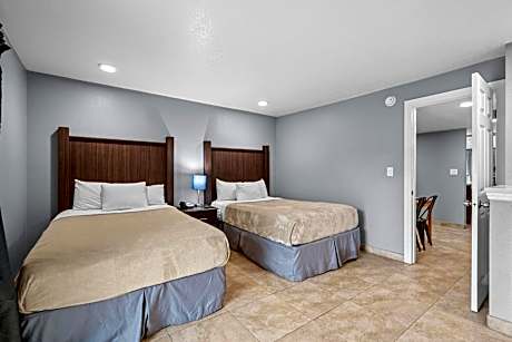 One-Bedroom Villa with Pool view