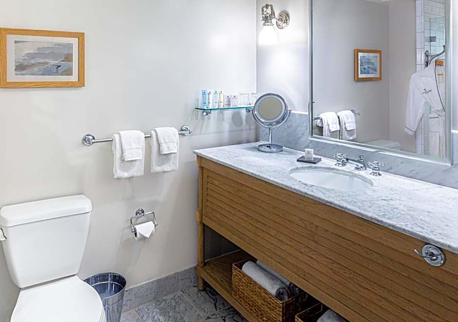 Portola Hotel and Spa