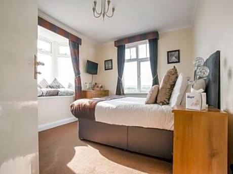 Superior Double or Twin Room with Sea View