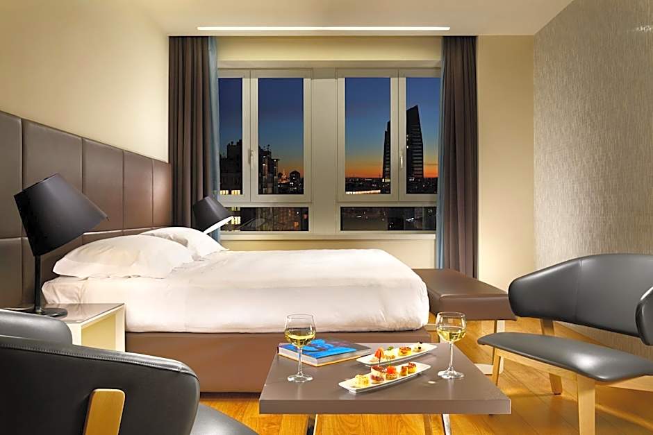 Una Hotel Century