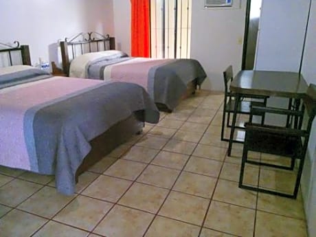 Hotel Uke Inn Terán