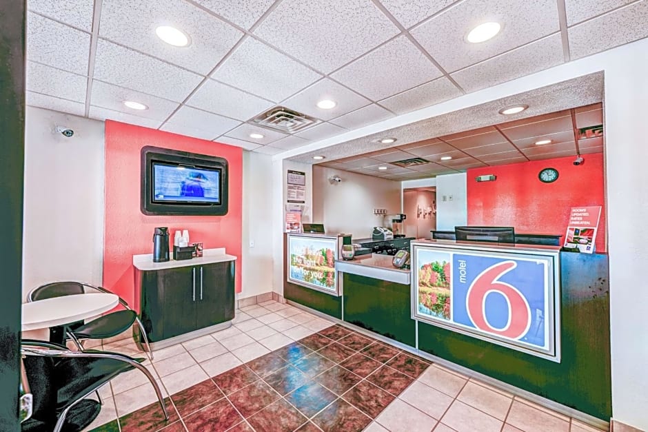 Motel 6 New London - Niantic